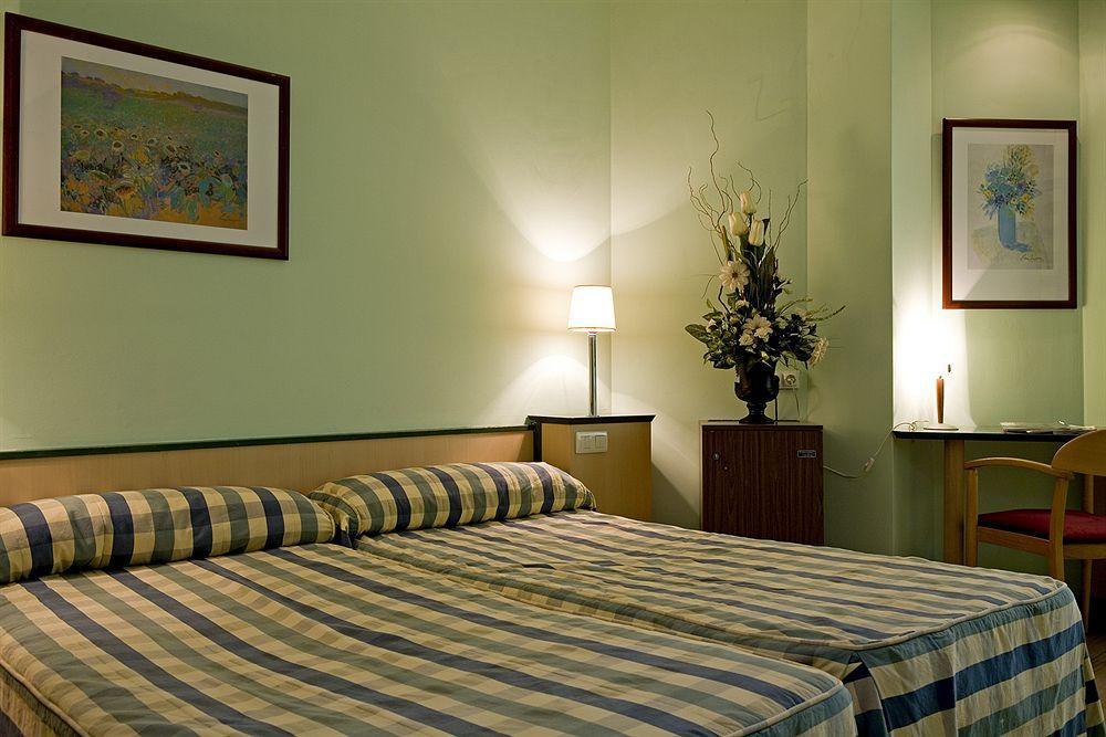 Hotel Nuevo Zenit Calahorra Camera foto