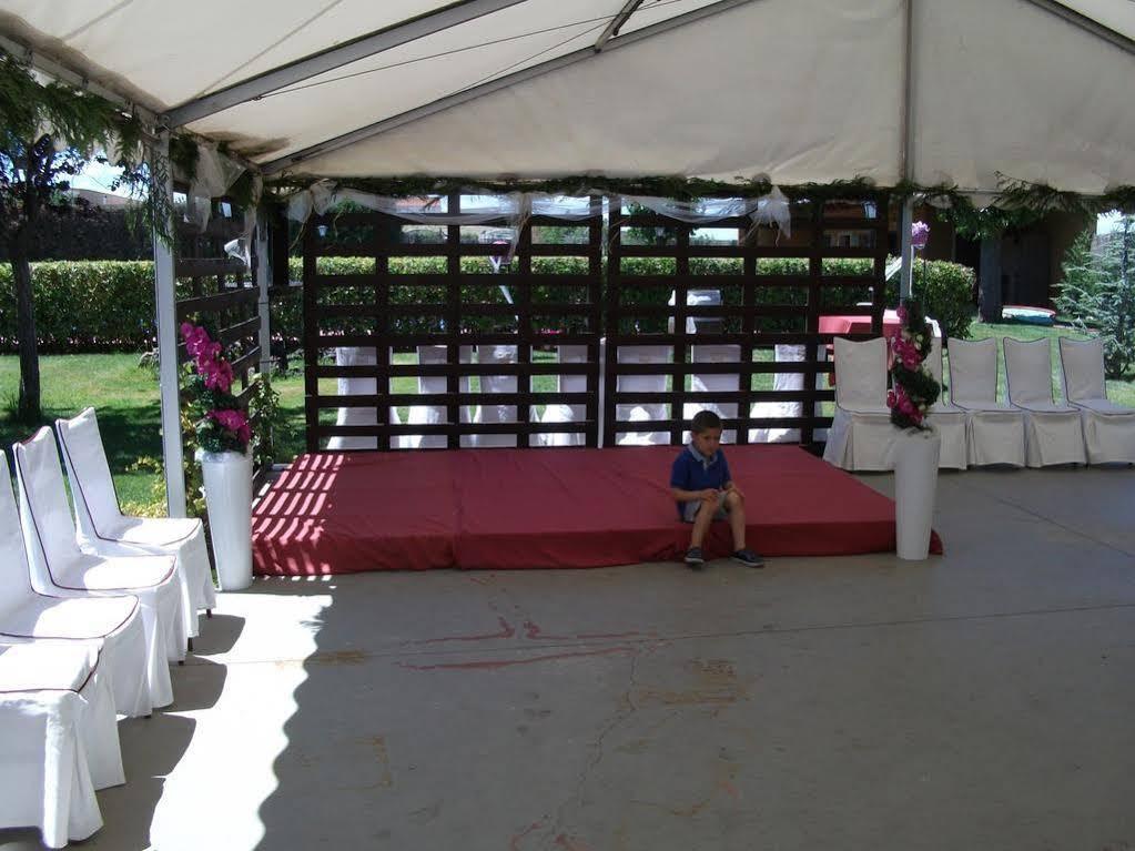 Hotel Nuevo Zenit Calahorra Esterno foto