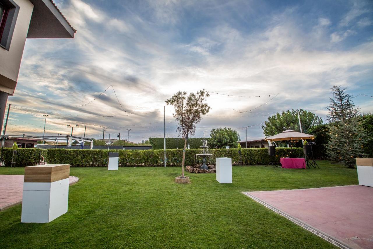 Hotel Nuevo Zenit Calahorra Esterno foto